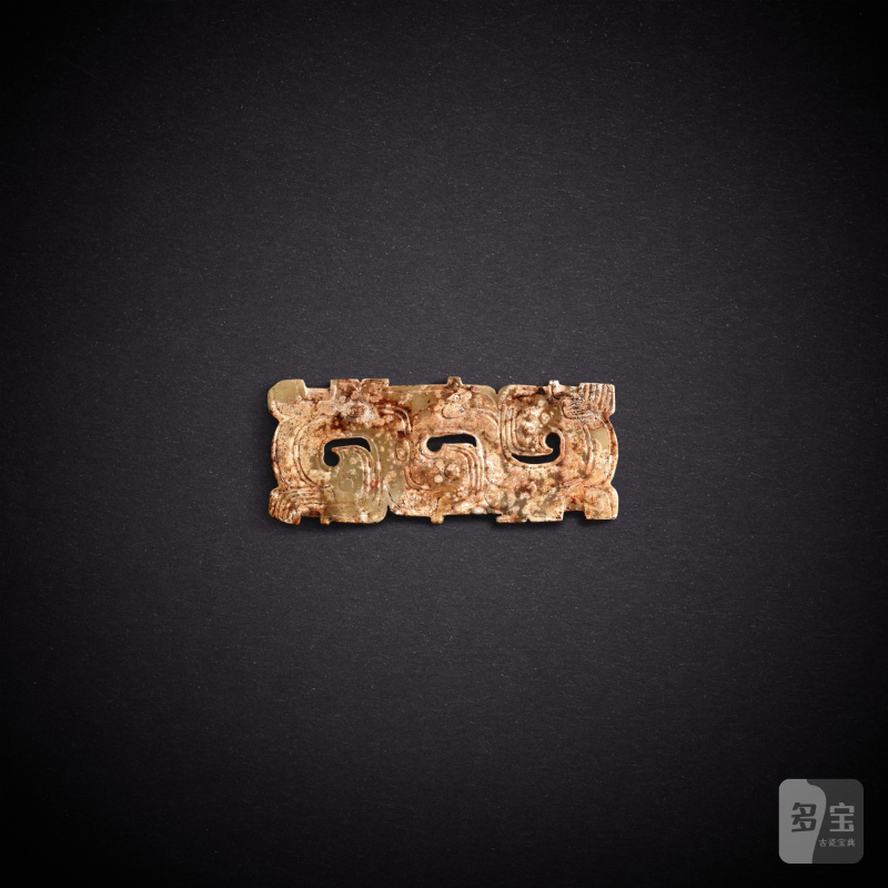 A white jade 'phoenix' pendant, Western Zhou dynasty | 西周 白玉鳳紋珮